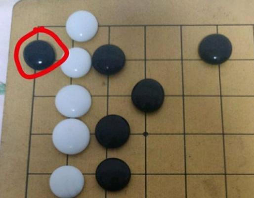 《江湖悠悠棋局三倍抽卡事件揭露》（揭秘游戏运营商的利益陷阱，分析抽卡机制的背后）