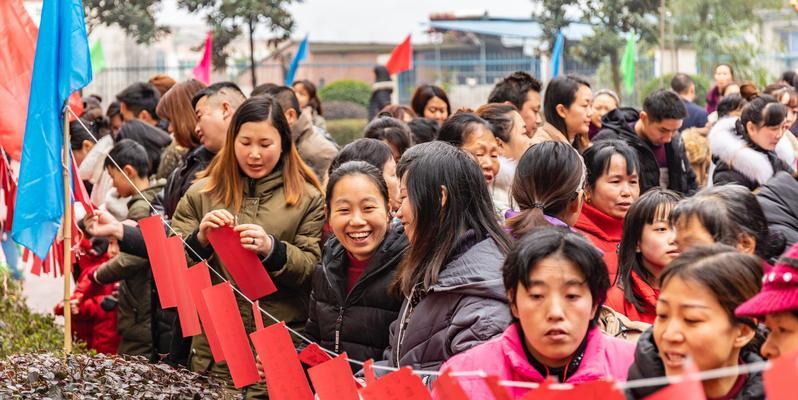 《部落冲突》迎新春，巾帼木兰回村过年（崭新战场迎来巾帼英雄）