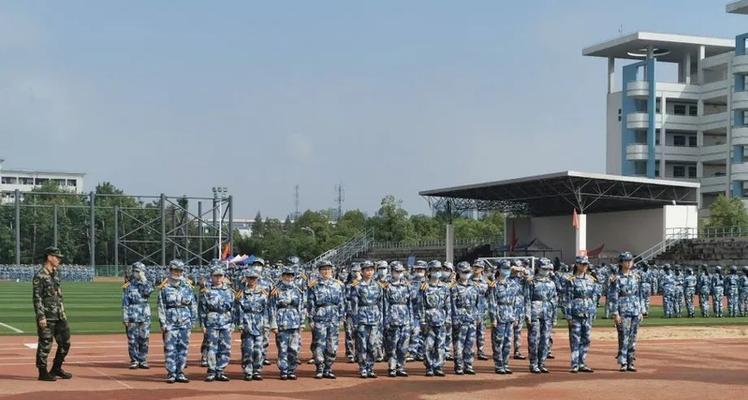 《以军训大作战》游戏攻略（成为军训达人）