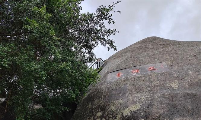 福建二区日光岩服务器活跃吗？日光岩是否适合新手玩家？